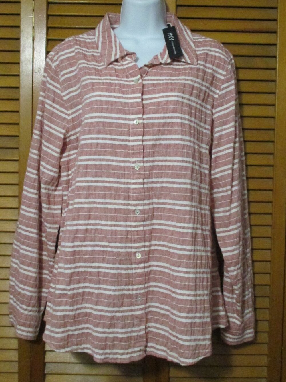 Jones New York top NEW button down, linen blend, sleeves that roll up size XL
